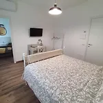 Lora Giusta Gæstehus Como