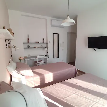 Lora Giusta Konukevi Como