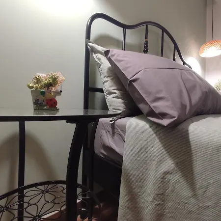 Konukevi Lora Giusta Como