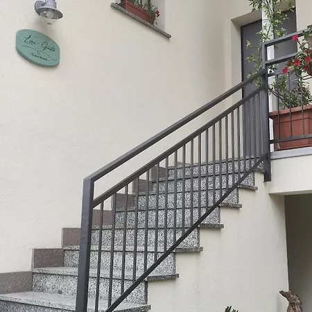 Lora Giusta Konukevi Como